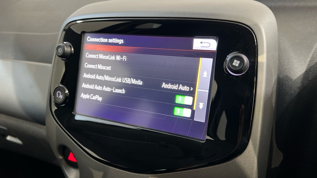 Toyota Aygo X X-play 1.0 Vvt-i White #29