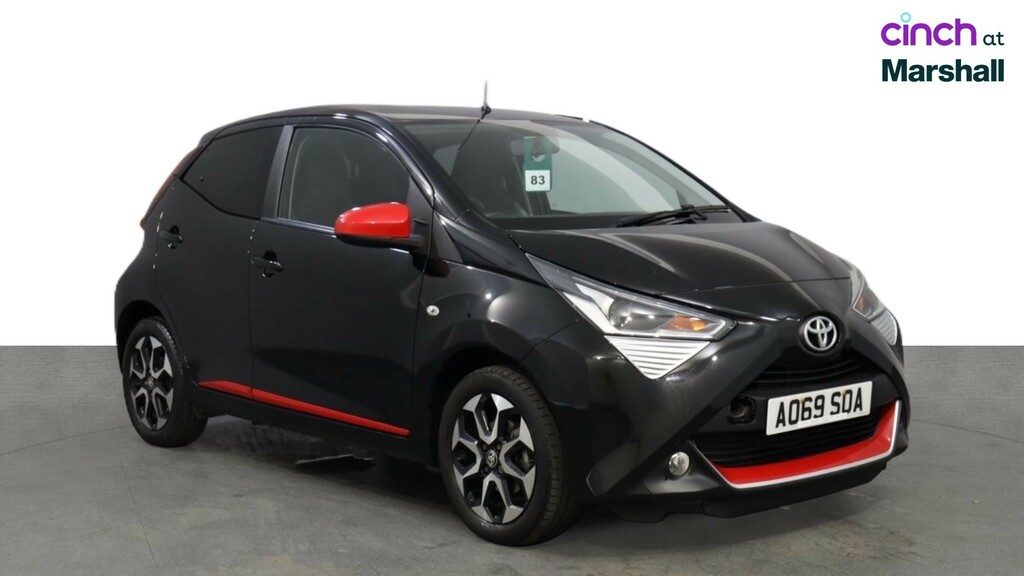 Toyota Aygo X X-play 1.0 Vvt-i White #1