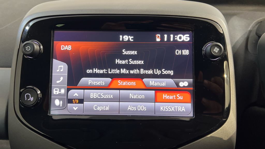 Toyota Aygo X X-play 1.0 Vvt-i White #33