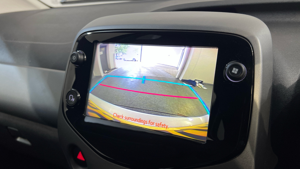 Toyota Aygo X X-play 1.0 Vvt-i White #28