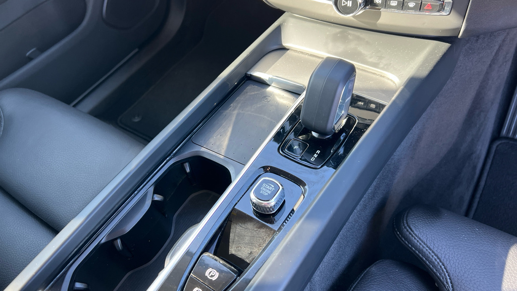 Volvo XC60 2.0H T6 Recharge 18.8Kwh Plus Awd Euro 6 Ss Black #34