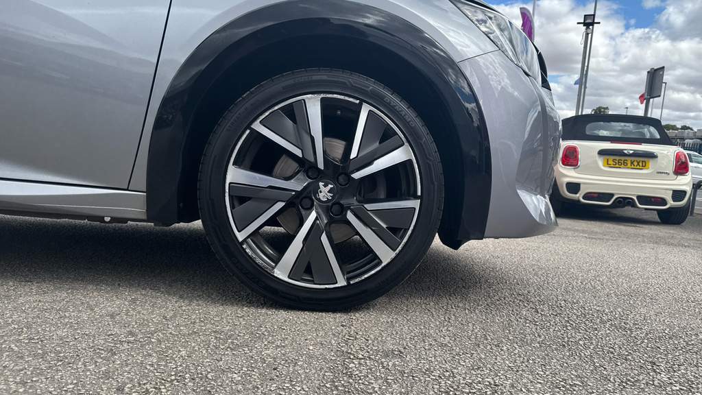 Peugeot 208 1.2 Puretech Gt Line Eat Euro 6 Ss Grey #24