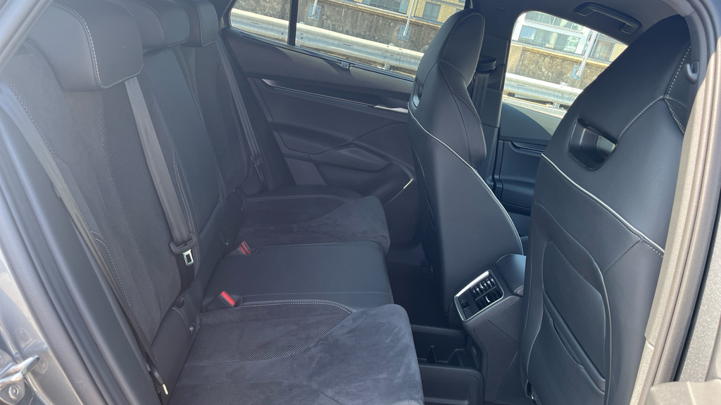 Skoda ENYAQ 210Kw 85 Edition 82Kwh Blue #2