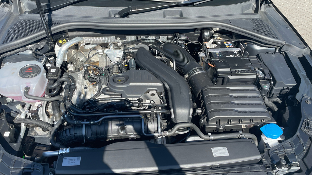 Audi A3 1.5 Tfsie Sport Sportback Plug-in Hybri Grey #16