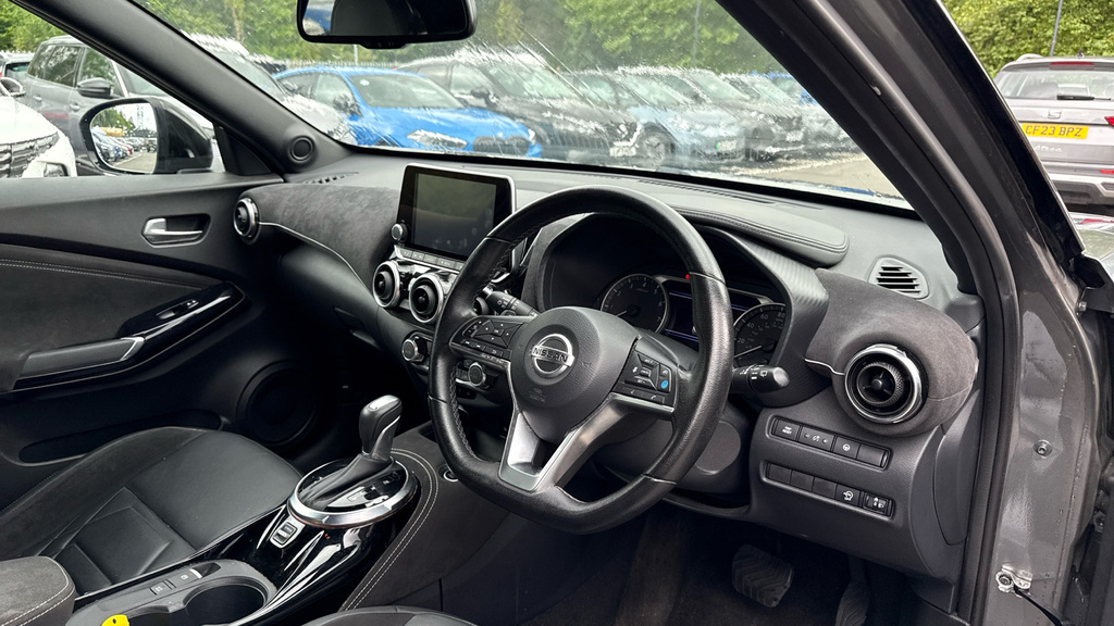 Nissan Juke Juke 1.0 Dig-t N-connecta Euro 6 Ss 5Dr2171 Ni Red #15