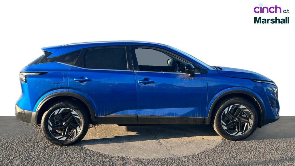Nissan Qashqai 1.3 Dig-t Mh Acenta Premium, Under 1300 Miles, Mar Silver #2