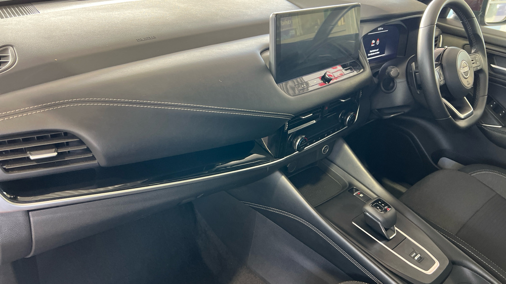 Nissan Qashqai 1.3 Dig-t Mh N-connecta Grey #10