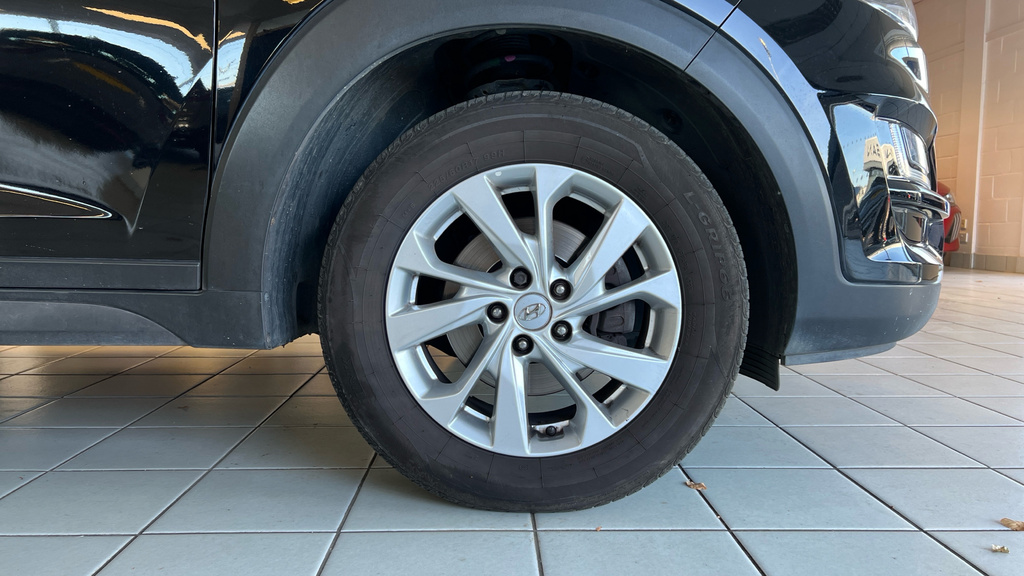 Hyundai Tucson 1.6 T-gdi Se Connect Euro 6 Ss Red #26
