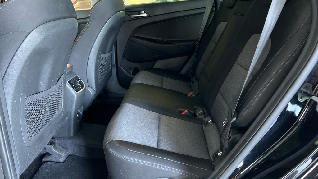 Hyundai Tucson 1.6 T-gdi Se Connect Euro 6 Ss Red #20