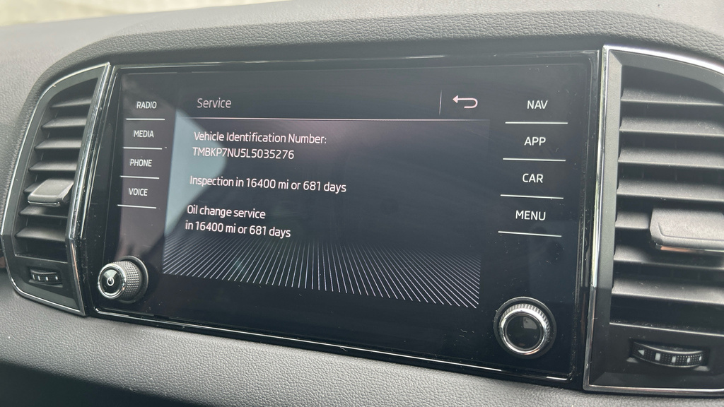 Skoda Karoq 1.5 Se Tsi Dsg 148 Bhp Upto 60Mpg, Low Insuran Black #27