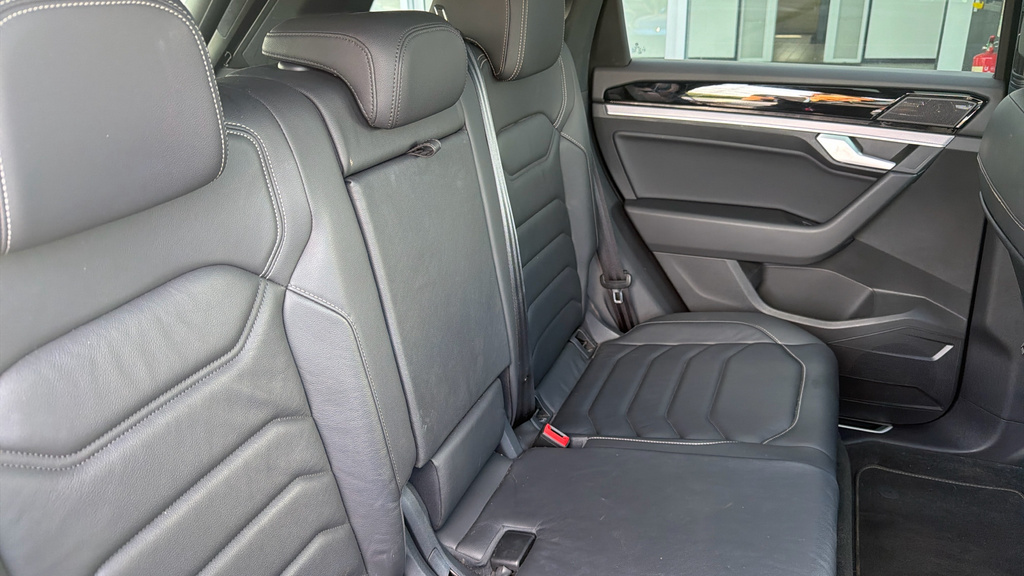 Volkswagen Touareg 3.0 V6 Tdi 4Motion 286 Black Edition Tip White #14