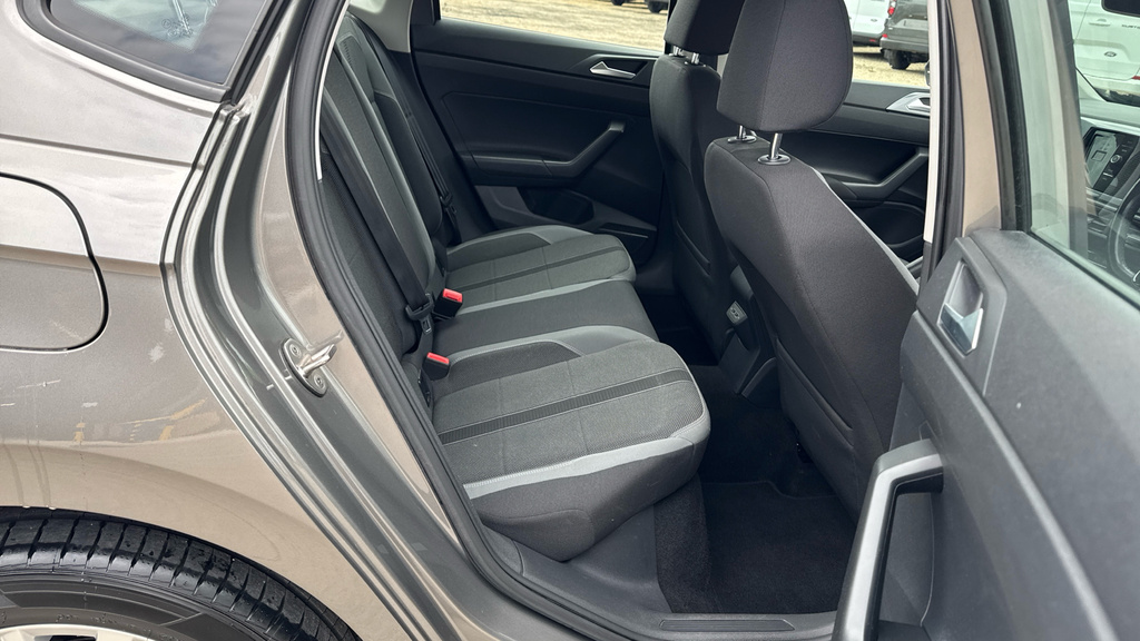 Volkswagen Polo Volkswagen Hatchback 1.0 Tsi 95 Se Dsg Grey #42