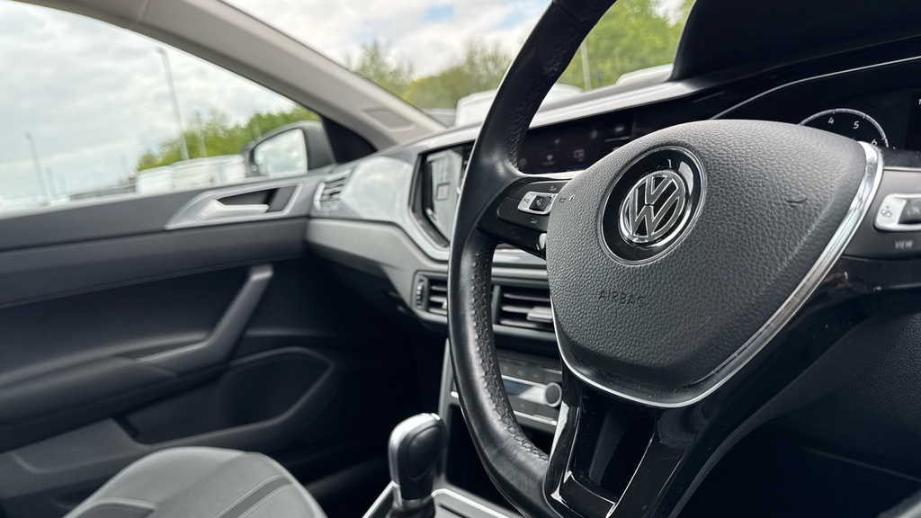 Volkswagen Polo Volkswagen Hatchback 1.0 Tsi 95 Se Dsg Grey #51