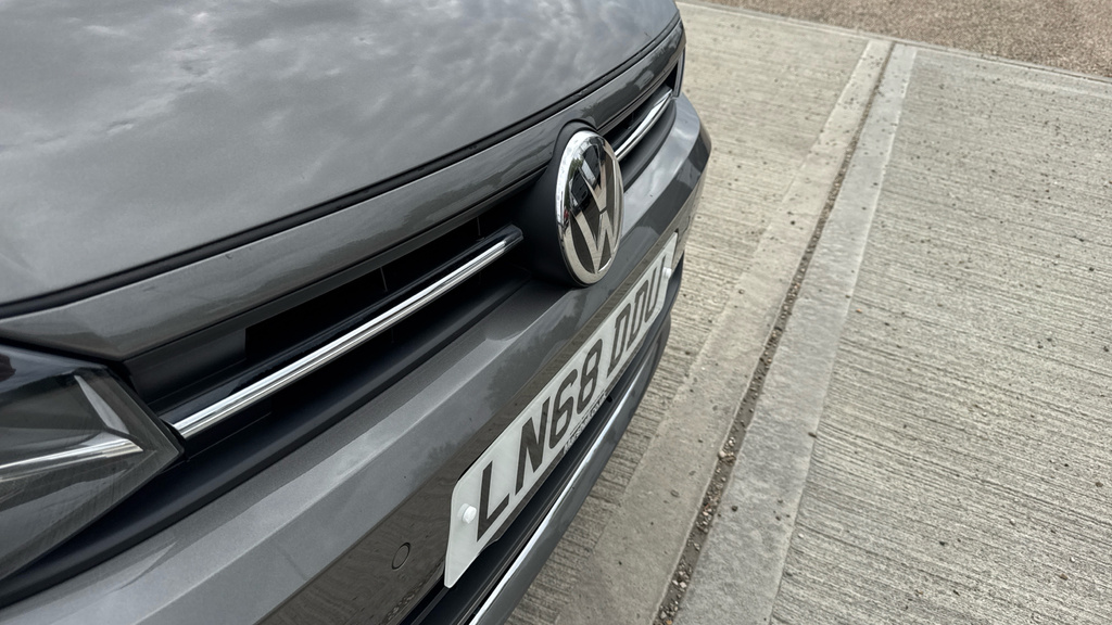 Volkswagen Polo Volkswagen Hatchback 1.0 Tsi 95 Se Dsg Grey #53