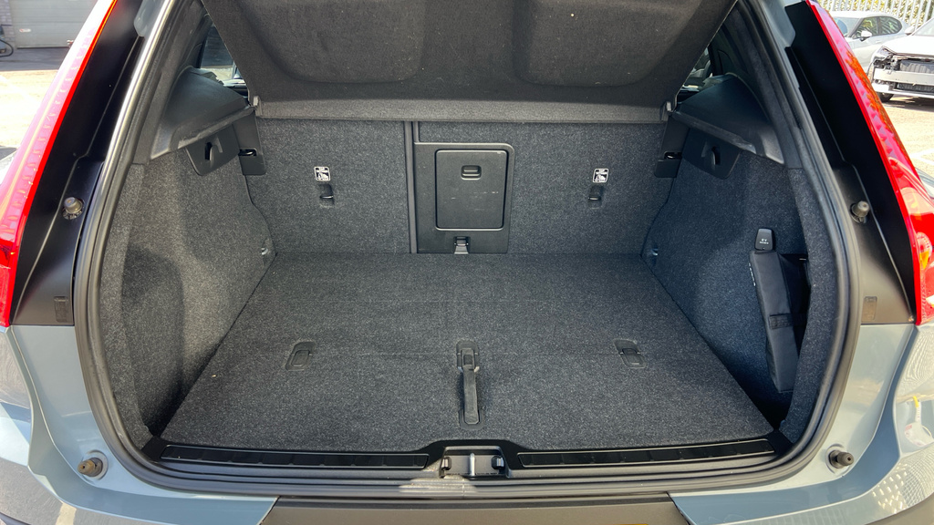 Volvo XC40 T3 Inscription Pro 1.5 163Ps White #19