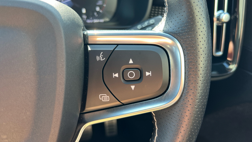 Volvo XC40 T3 Inscription Pro 1.5 163Ps White #14