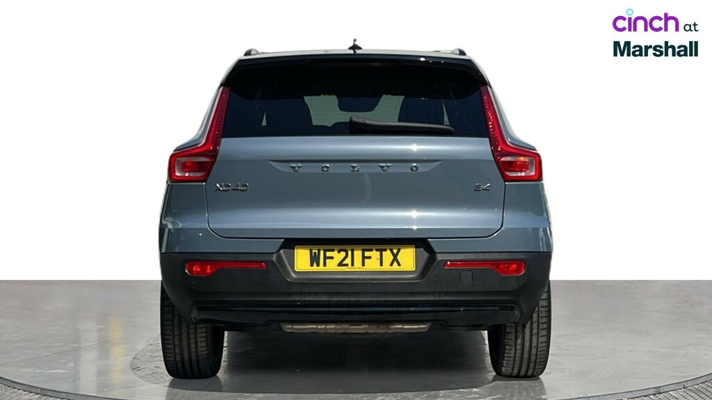 Volvo XC40 T3 Inscription Pro 1.5 163Ps White #4