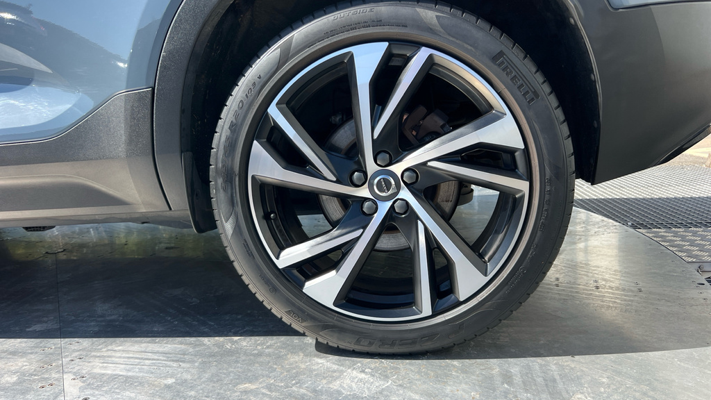Volvo XC40 T3 Inscription Pro 1.5 163Ps White #23