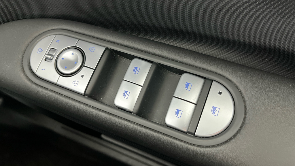 Hyundai Ioniq 5 77Kwh Premium Hatchback 228 Ps #11