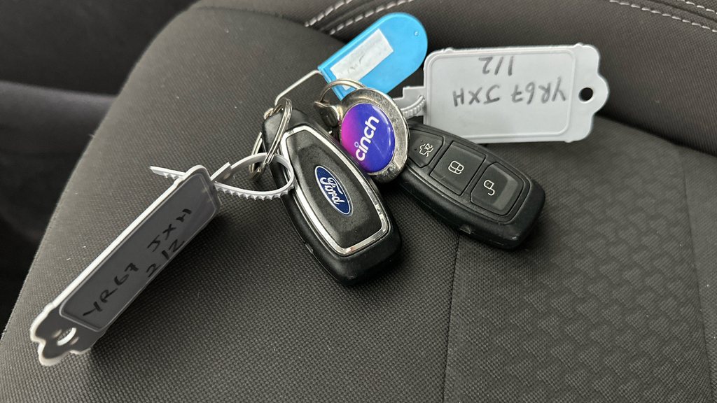 Ford Kuga 1.5T Ecoboost Zetec Suv Red #24