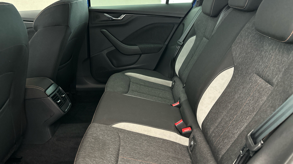Skoda Kamiq Se Grey #20