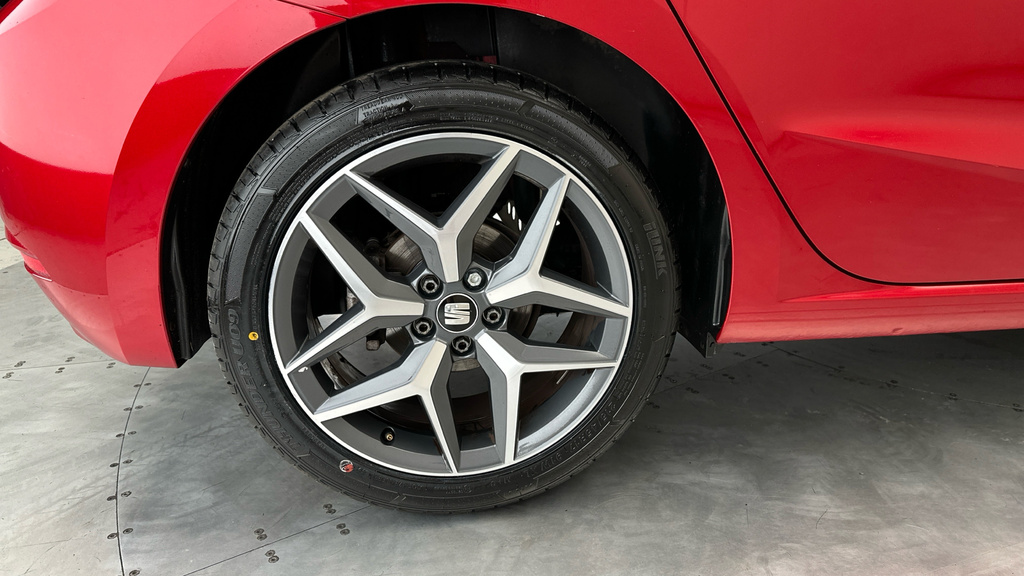 Seat Ibiza 1.0 Tsi 115 Fr Sport Ez Red #24
