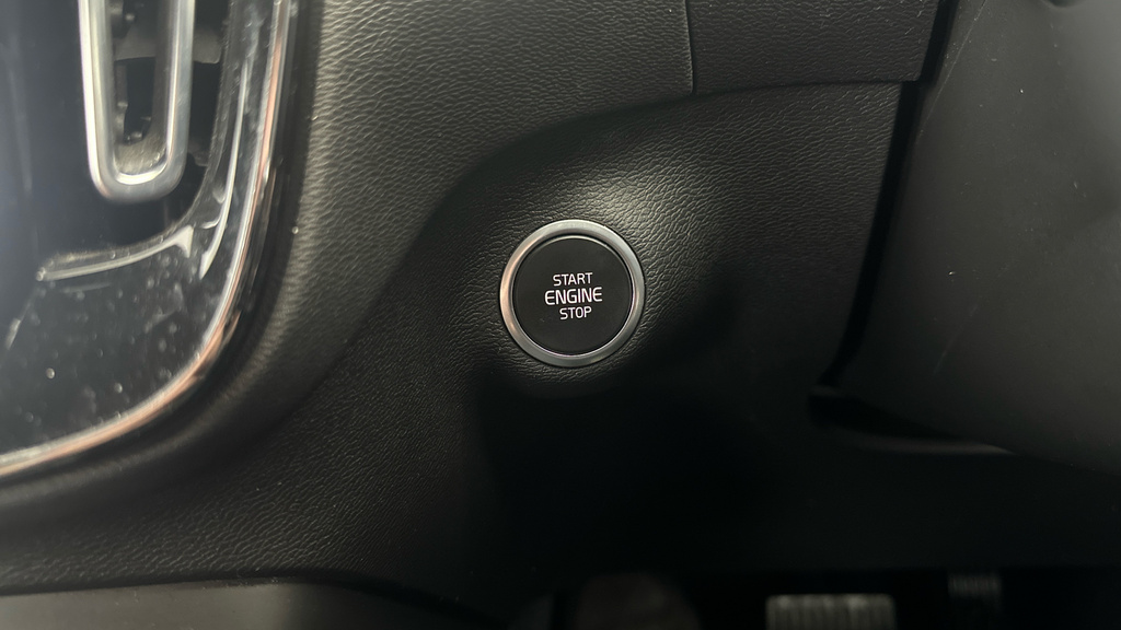 Volvo XC40 1.5H T4 Recharge 10.7Kwh Plus Suv Plug- Silver #16