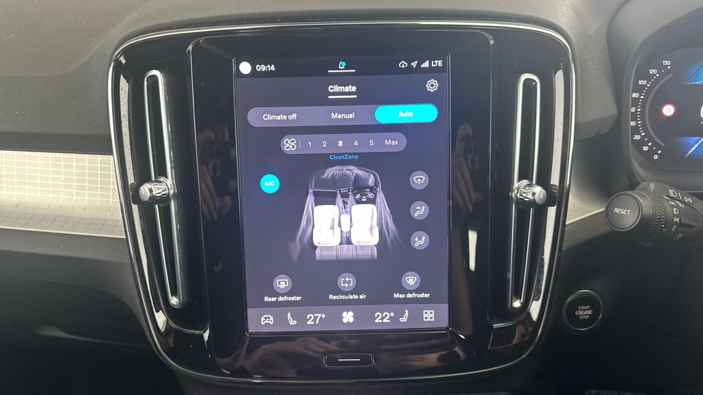 Volvo XC40 1.5H T4 Recharge 10.7Kwh Plus Suv Plug- Silver #18