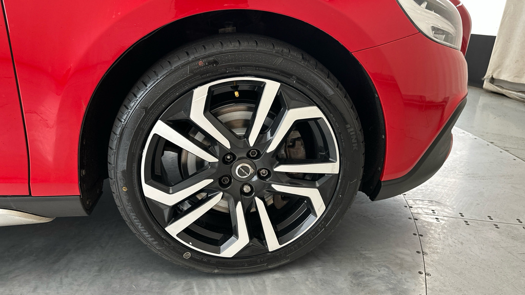 Volvo V40 Cross Country 2L Pro Silver #25
