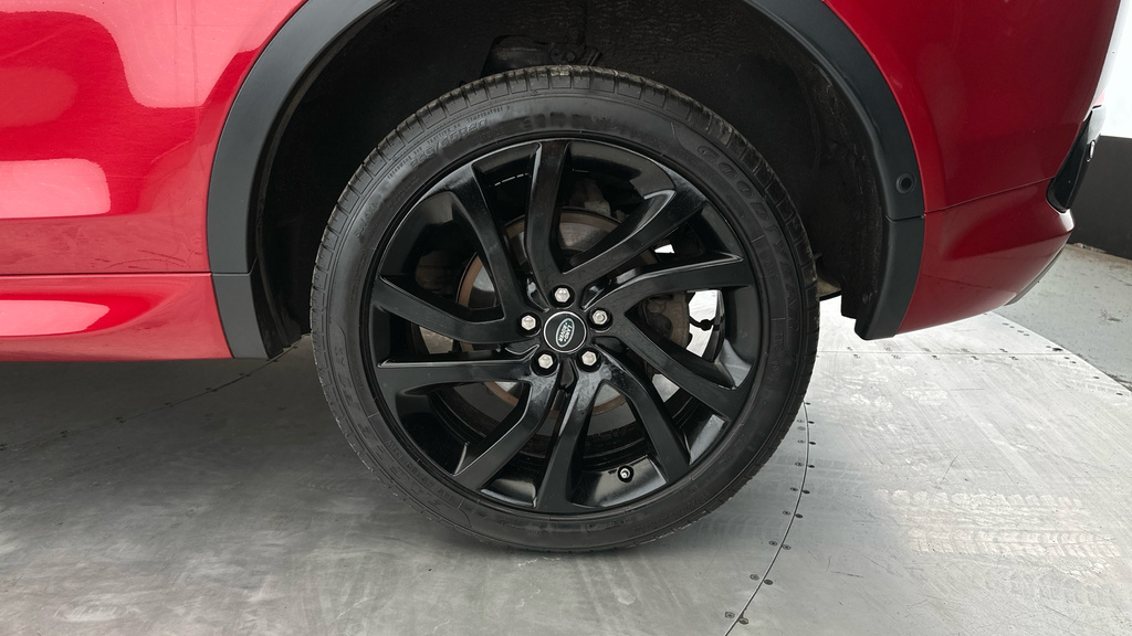 Land Rover Discovery Sport Discovery Sport Se D Black #26