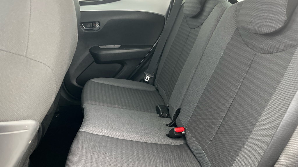 Toyota Aygo X Aygo X-play Vvt-i Red #22