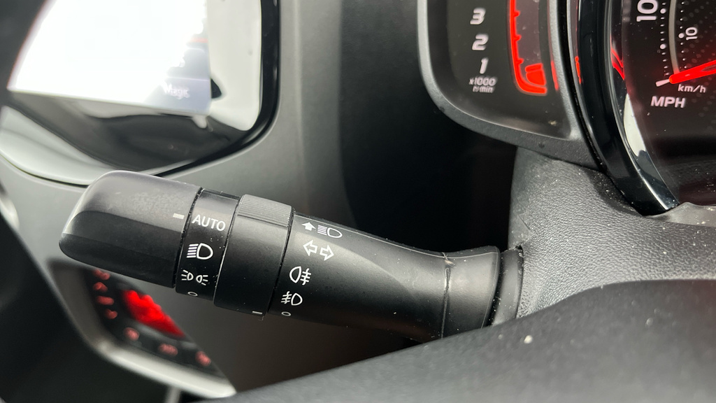 Toyota Aygo X Aygo X-play Vvt-i Red #13