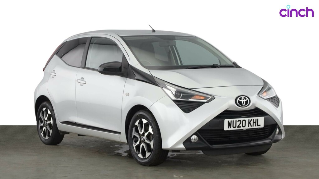 Toyota Aygo X Aygo X-play Vvt-i Red #1