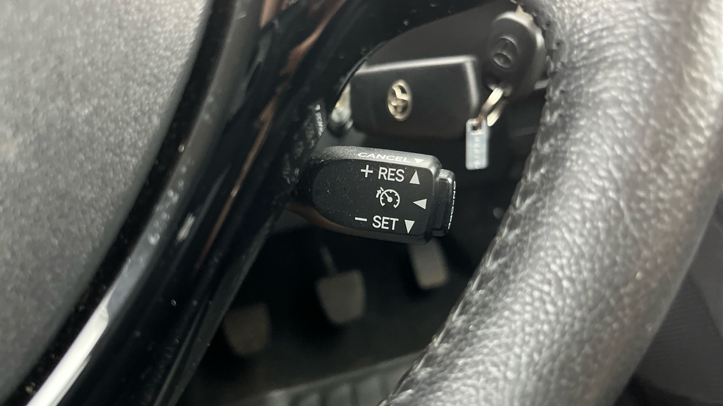 Toyota Aygo X Aygo X-play Vvt-i Red #17
