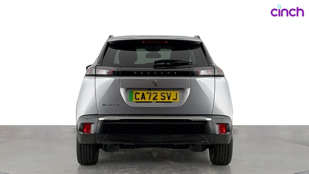 Peugeot e-2008 50Kwh Gt Premium Suv 136 Ps #4