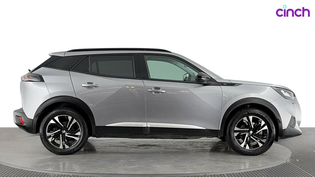 Peugeot e-2008 50Kwh Gt Premium Suv 136 Ps #2