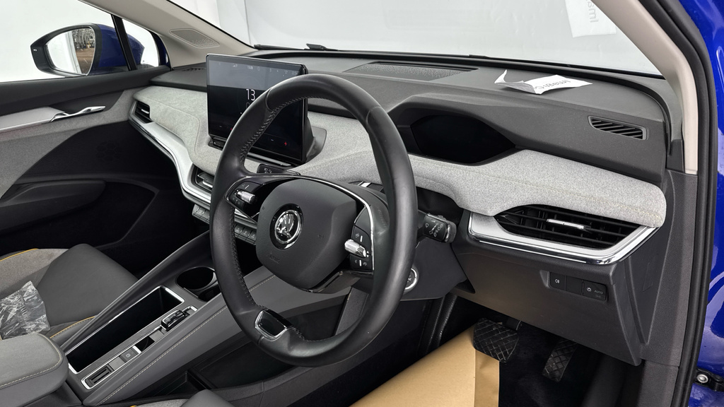 Skoda ENYAQ 220Kw Vrs 82Kwh 4X4 Green #9