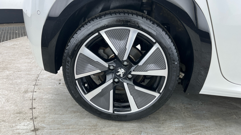 Peugeot e-208 50Kwh Gt Premium 7Kw Charger Black #28