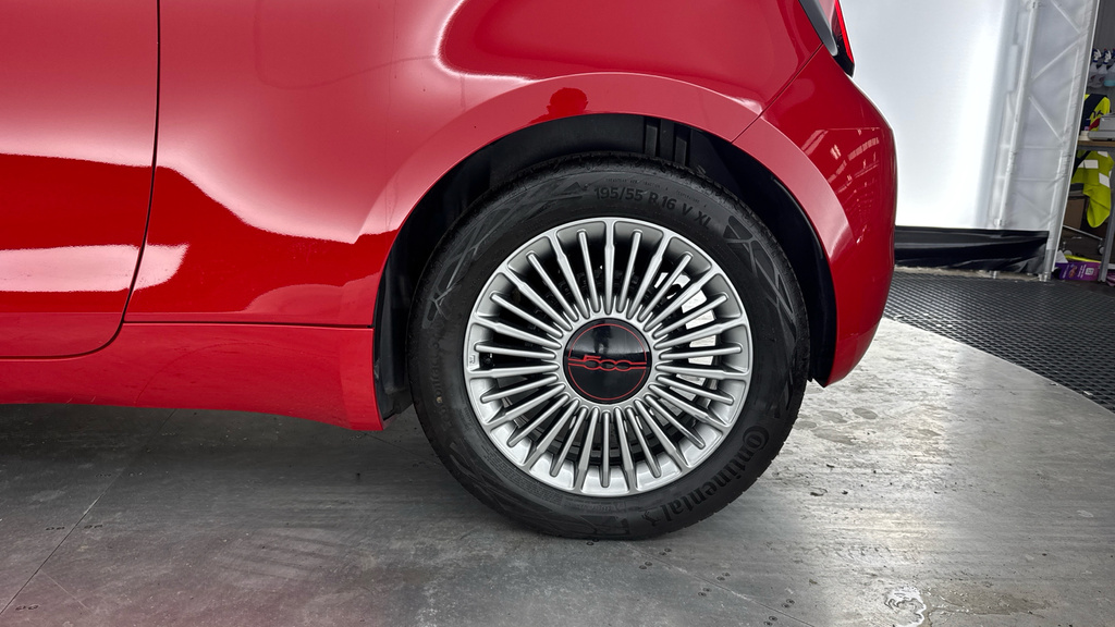 Fiat 500E Fiat 500E La Prima 87Kw 42Kwh Green #20
