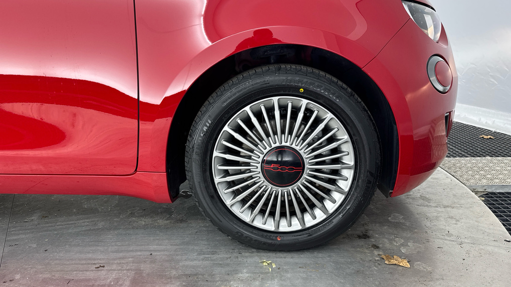 Fiat 500E Fiat 500E La Prima 87Kw 42Kwh Green #18