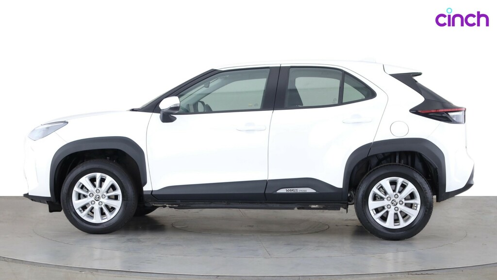 Toyota Yaris Cross Icon White #6
