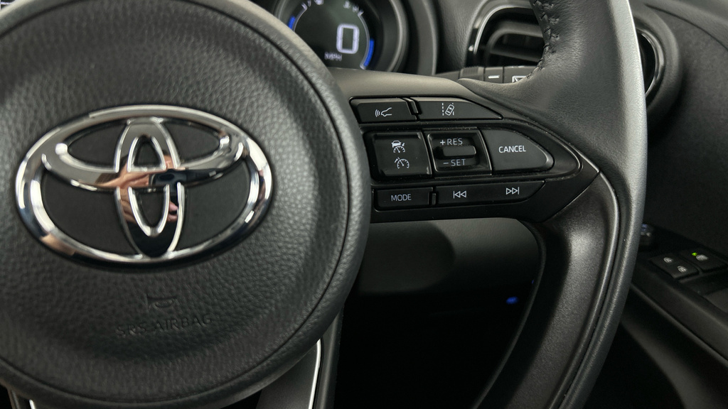 Toyota Yaris Cross Icon White #16