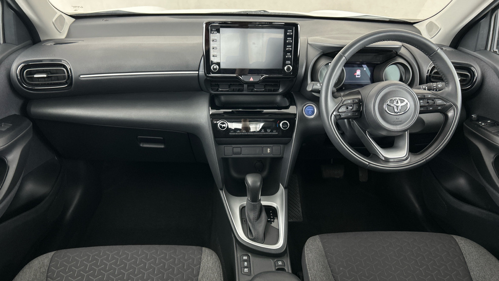 Toyota Yaris Cross Icon White #11