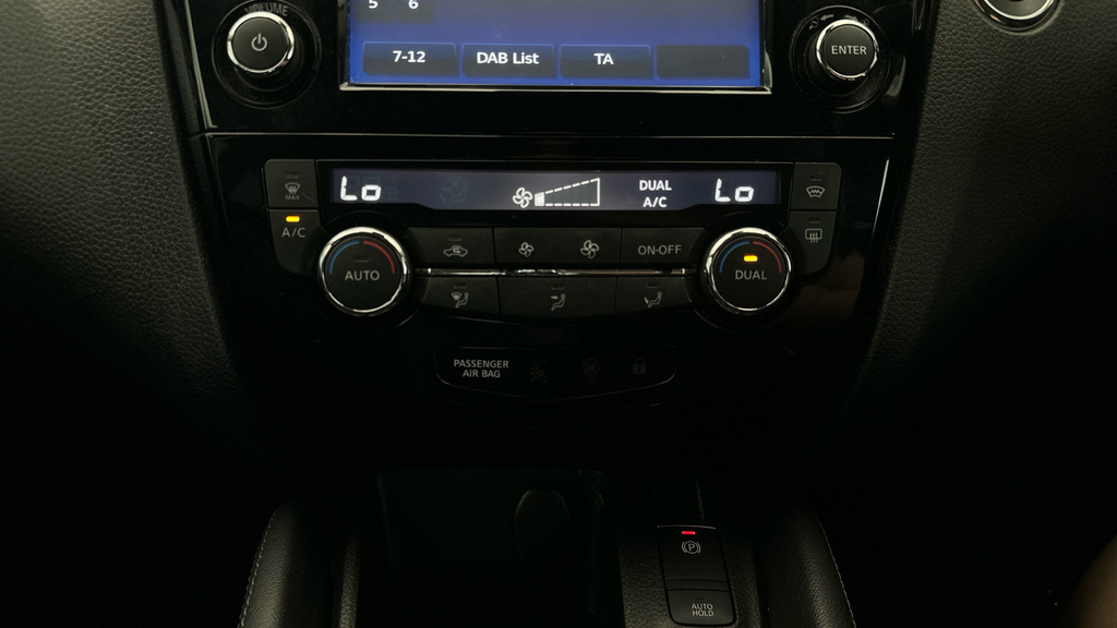 Nissan Qashqai 1.3 Dig-t Acenta Premium Dct Euro 6 Ss Black #19