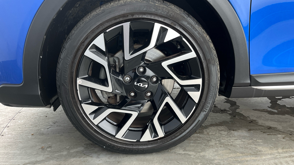 Kia Xceed 2022 1.5 T-gdi 3 Suv Euro 6 Ss Black #23