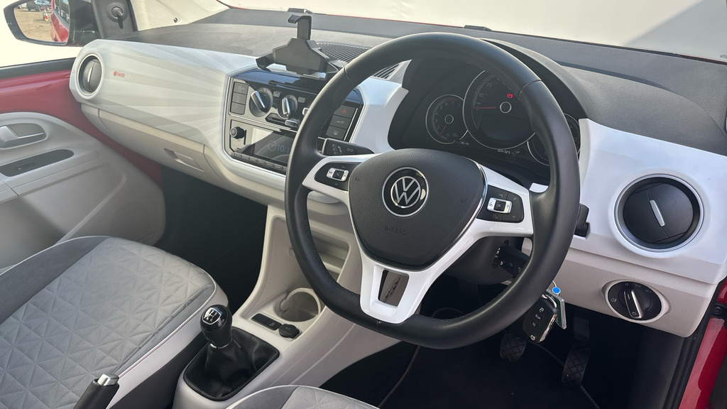 Volkswagen Up Volkswagen Up 1.0 65Ps 5-Speed White #9