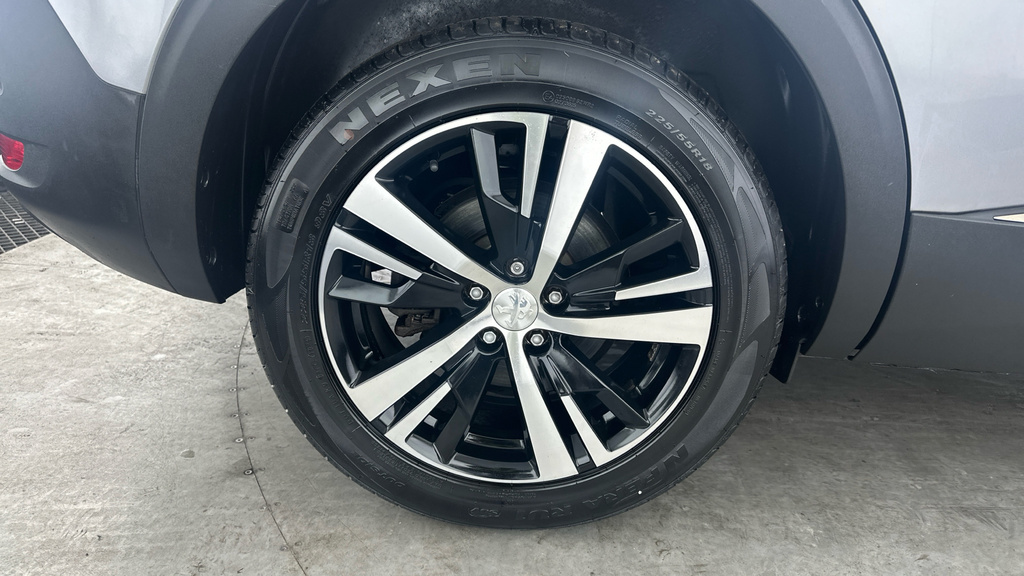 Peugeot 5008 1.5 Bluehdi Gt Eat Grey #26