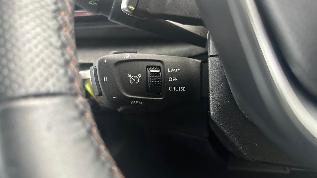 Peugeot 5008 1.5 Bluehdi Gt Eat Grey #17
