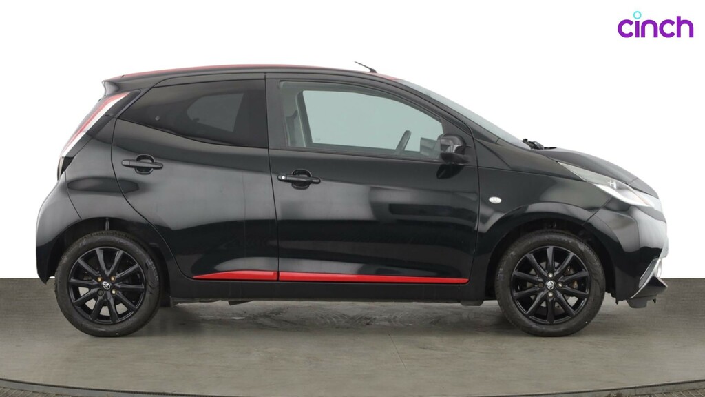 Toyota Aygo X Aygo X-play Vvt-i Cvt White #2