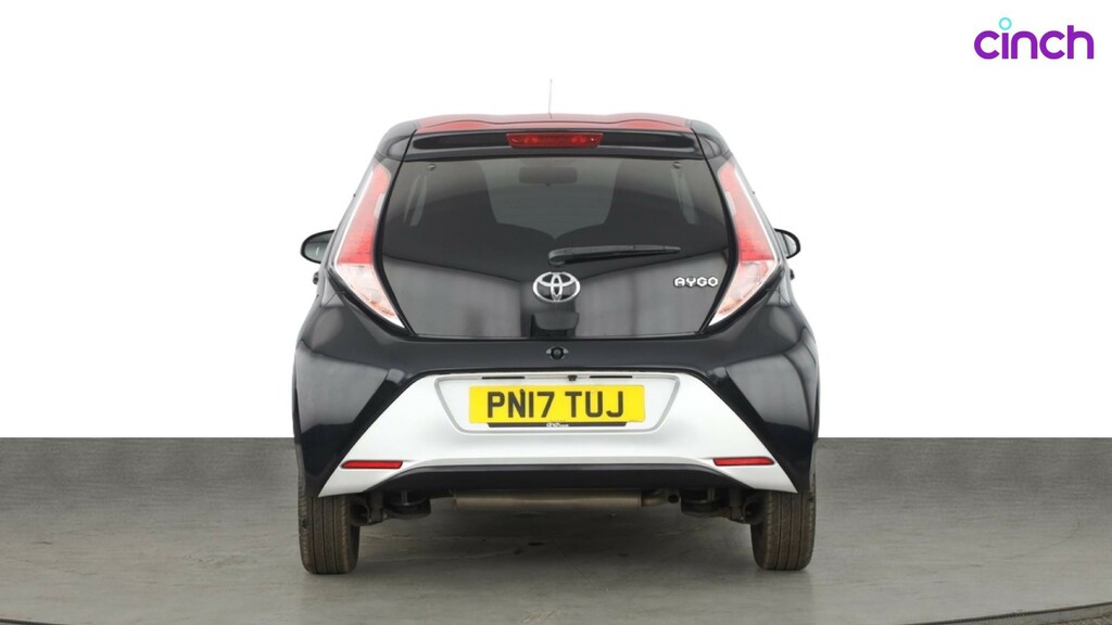 Toyota Aygo X Aygo X-play Vvt-i Cvt White #4